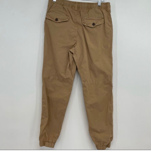 Men’s American Eagle Cargo Joggers - Picture 2 of 4